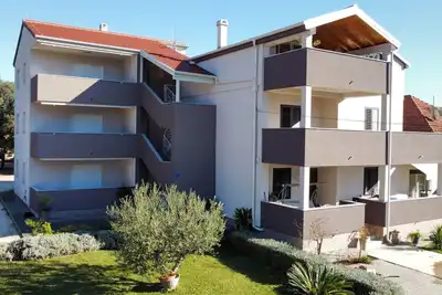 Image de Appartement de deux chambres avec le balcon Bibinje, Zadar (A-19610-a)