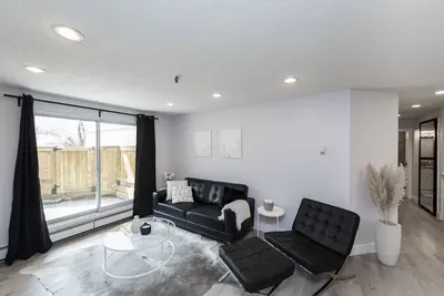 Image de Modern condo downtown calgary. Walking distance from downtown, 17th Ave and 4th