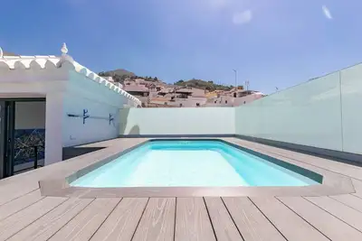 Image de Appartement spacieux Ă CĂłmpeta, avec vue sur les montagnes, terrasse et Wi-Fi.