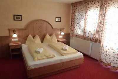 Double room with shower, Wc, with balcony - Hotel-Garni Landhaus Trenkenbach
