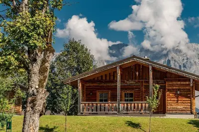 Alpine hut \"Jägerin\" - Almwelt Austria