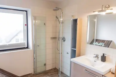 Image de Aparthaus - Appartement/fewo, Dusche, Wc, 3 Schlafräume