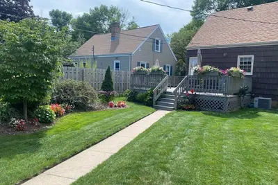 Image de Wonderful 3+ Bedroom Home Completely Renovated