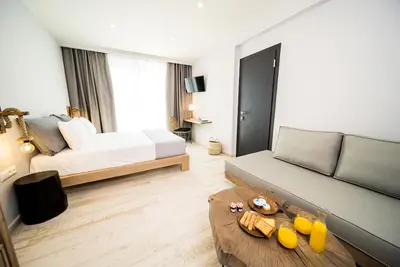 Image de Superior two-bedrooms suite with seaview by KaliThea Suites