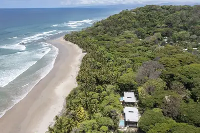 Image de Beachfront Luxury Villa in Playa Hermosa \"Sabi\"
