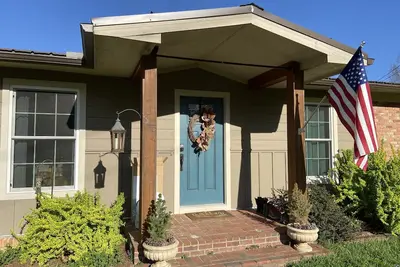 Image de Entire Home in Brevard, Nc