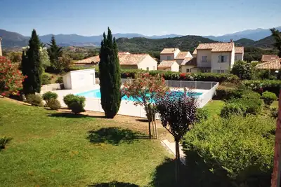 Image de SuperbeAppartement, en résidence avec piscine, 5 min de st florent.