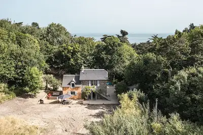 Image de 100 m de la mer, Natura 2000, Cancale/St Malo, 4/6 pers, Eco Responsable, Chien