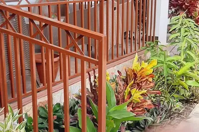 Clean and comfortable 3 Bdrm Home away from Home. Accra-Olive's B&B