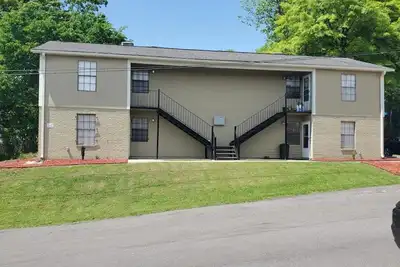 Image de The dining, nightlife, unique charm and Downhome hospitality has grown rapidly