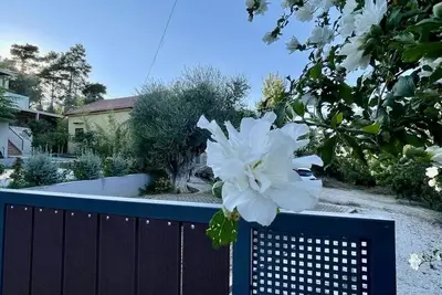 Cosy cottage maisonette -5 min from the beach!
