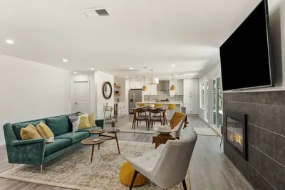 Image de Modern & Spacious Oasis Minutes from Downtown