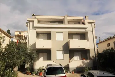 Image de Appartement avec parking privé et très bien situé