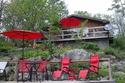 Image de Escape to a Lakeside Retreat on Stoney Lake