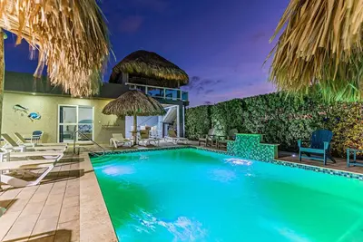 Image de Luxury Modern Villa-Pool, Ocean View Deck, In/Outdoor Kitchen, 5min to the beach