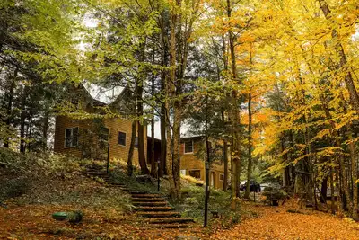 Image de Beautiful Cedar Chalet Overlooking Jay Branch