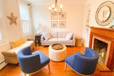 Image de Historic Downtown Annapolis Union House with Private Patio & Free Off-Site Parking