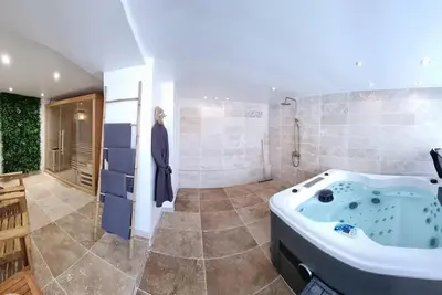 Image de Nalan Orrygeois, 6 pers, Spa/Sauna, Parc Asterix