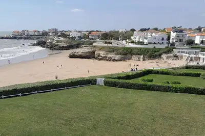 Image de Appartement neuf lumineux avec balcon, Wi-Fi, au pied de la plage du Chay, Royan