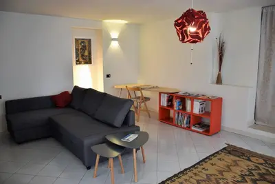 La Tana del Riccio - house with garden on the hill of Aosta