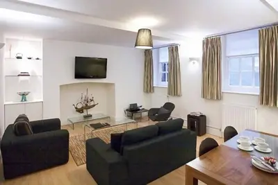 Image de Contemporary large apartment in an ideal location
