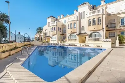 Image de Luxury penthouse on the beach, sea views, pool, air conditioning and wifi.