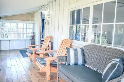 Image de Kye Bay Pet Friendly Steps to Beach - Encl. Porch