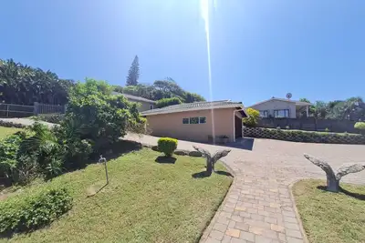 Image de Suroh Beach House