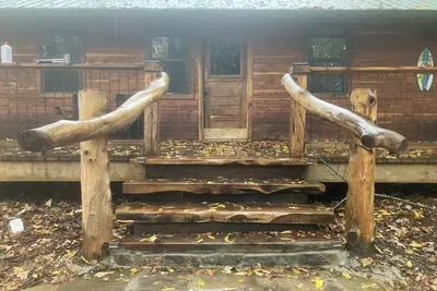 Image de Custom craftsman cabin overlooking the Kings river.