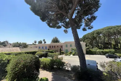 Image de Townhouse with 3 bedrooms, 2 bathrooms and swimming pool in a quiet condominium.