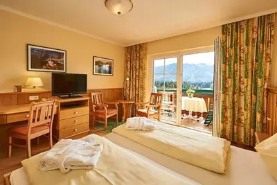 Image de Family room Type B - 3* S Hotel Martin