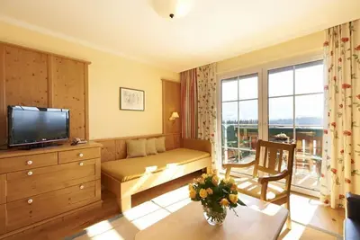 Image de App. 60 m² - 2 bedrooms, bathroom, sep. Wc - 3* S Hotel Martin