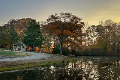 Image de The 'Happy Go Fishing Cabin' at the Park Place (on Parks Rd)