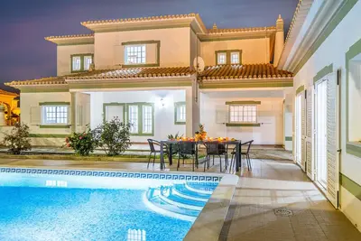 Image de Villa with Pool and Bbq in Albufeira