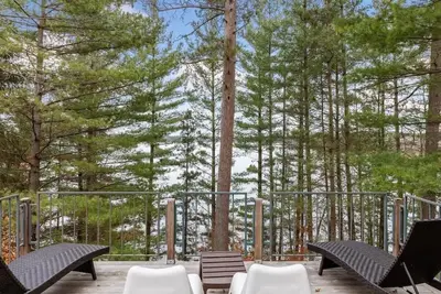 Image de Triangle in the Woods
