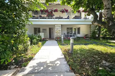 Image de Appartement de vacances Njivice pour 1 - 4 personnes avec 2 chambres à coucher - Appartement de vaca