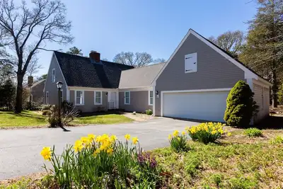 Image de Robin's Nest - Dog Friendly Chatham 4 Bedroom