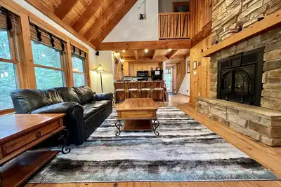 Image de Le Petit Chalet, surrounded by nature, walking distance to Lake Superior & beach