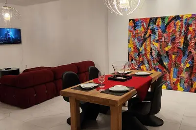 Image de House front of Hautvillers' Abbey