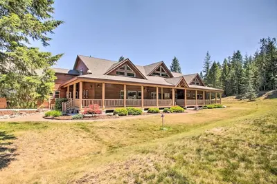 Image de The Lodge · Secluded Lodge with Mountain Views and Hot Tub