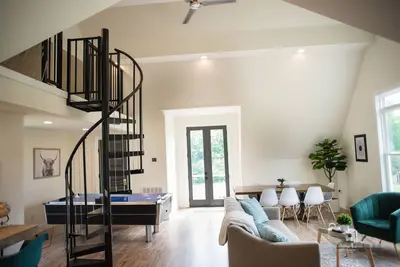 Image de \"The Primm Loft\" Private, Spacious, Clean & New