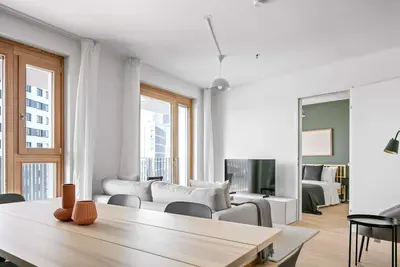 Image de Lovely Favoriten 3br w/ Roof, Gym & Lounge, 1min to Hbf, by Blueground