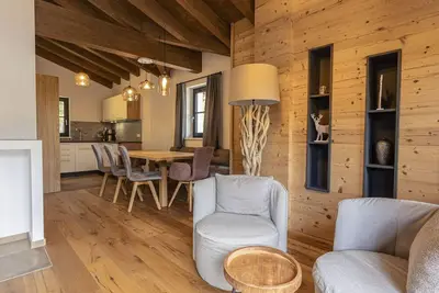 Confortable appartement pour 10 personnes avec Wifi, Tv, terrasse, vue panoramique et parking