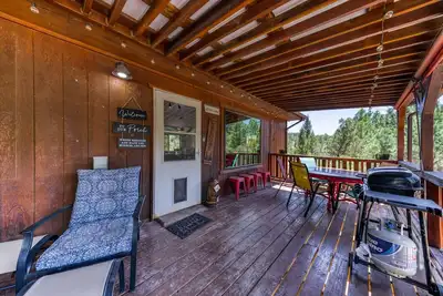 Image de Whispering Woods & Forest Haven: Hot Tub and Relax!
