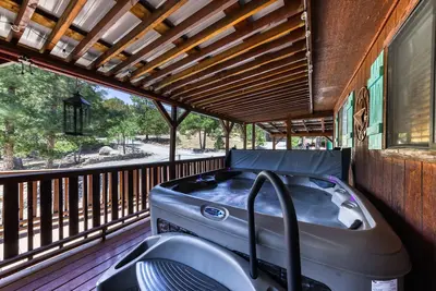 Image de Whispering Woods: Relaxation at its Finest