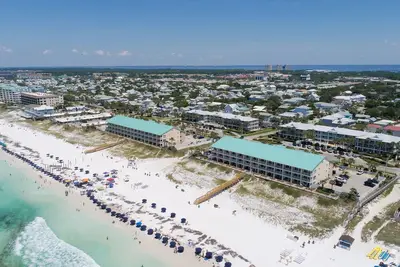 Image de Gulf view, direct beach access, heated pool, hot tub