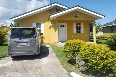 Image de Lovely 2 bedroom Vacation Home In DraxHall St. Ann