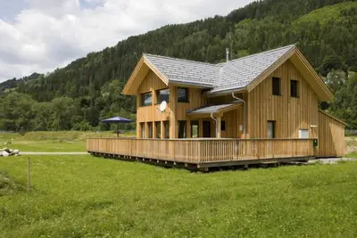 Sonneck mit OutdoorSprudelbad 10p by Interhome