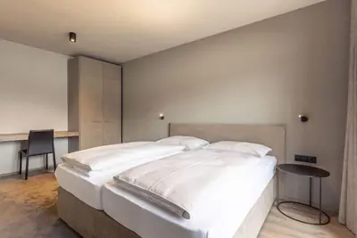Image de Superior mit 2 Schlafzimmern by Interhome