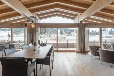 Image de Penthouse mit 3 Schlafzimmern & Kamin by Interhome